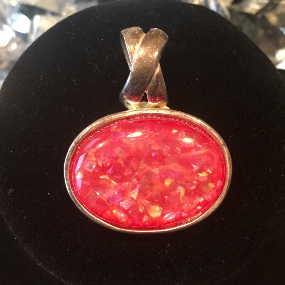 Vintage Pink Pendant - Picture 1 of 3